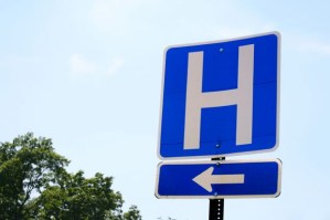 WideModern_HospitalSign_071213620x413